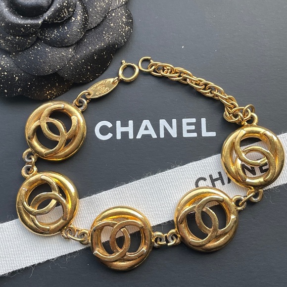 Authentic Chanel vintage bracelet - Picture 2 of 6